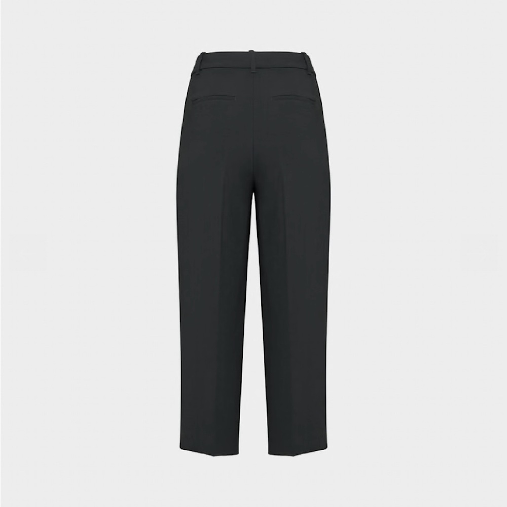 Aritzia The Effortless Pant™ Cropped (Black) - Size: 4 - Picture 6 of 8